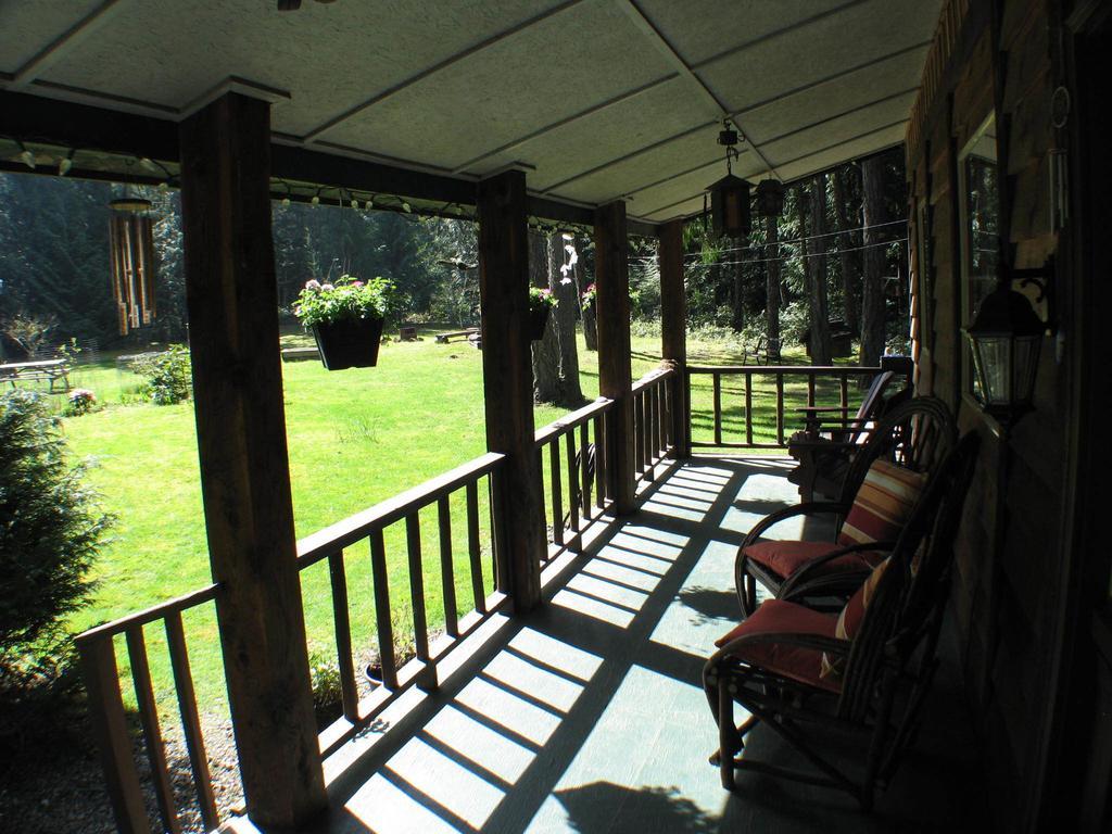 Cedar Song B&B 팍스빌 외부 사진